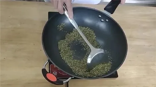 茴香炒制