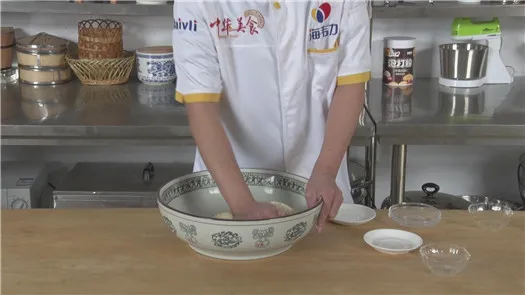 和成光滑面团