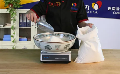 海韦力快速油条膨松剂,称量面粉