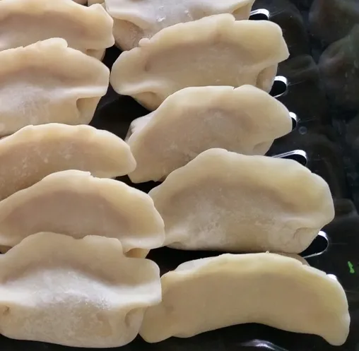素馅圆饺的做法步骤