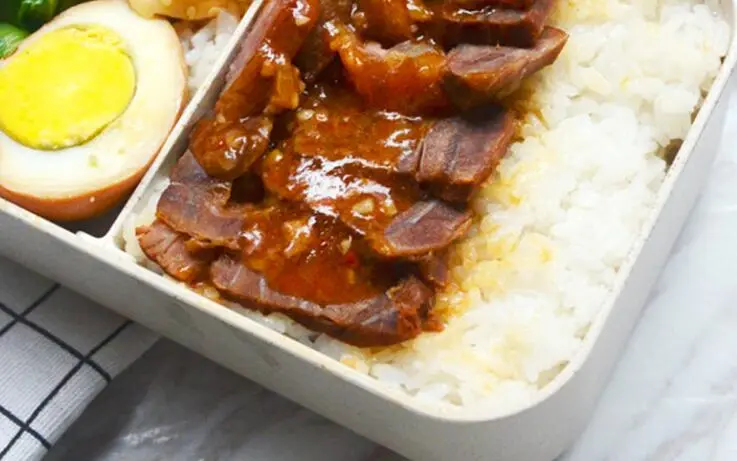 萝卜干黄金蛋炒饭的做法步骤