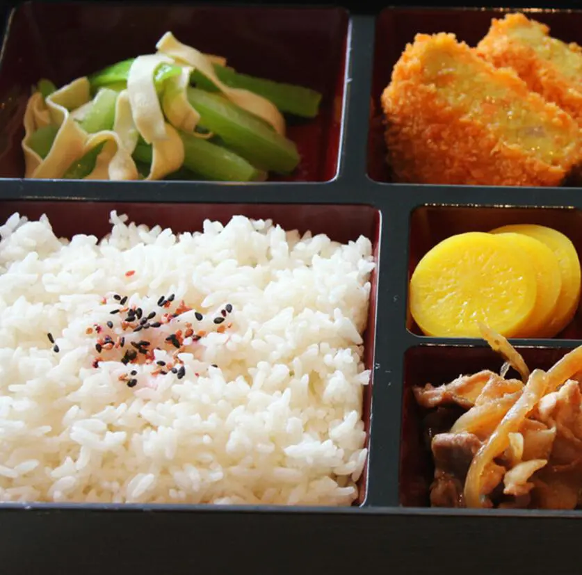圆白菜蛋炒饭