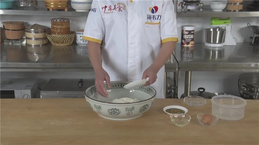 添加膨松剂茴香