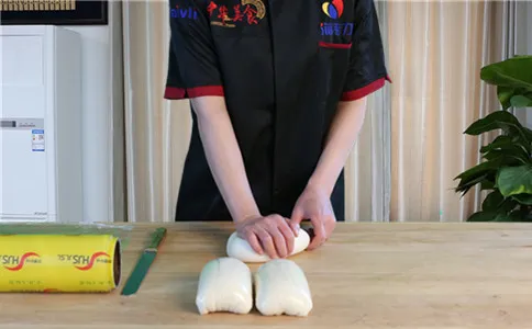 牛奶鸡蛋油条膨松剂,分割面块