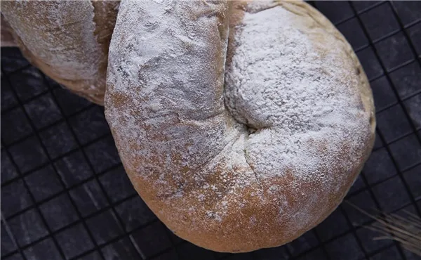 菠萝甜面包的做法,菠萝甜面包怎么做好吃