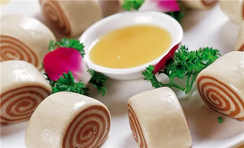 广式腊肠卷的做法