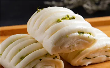 椒盐肠卷的做法