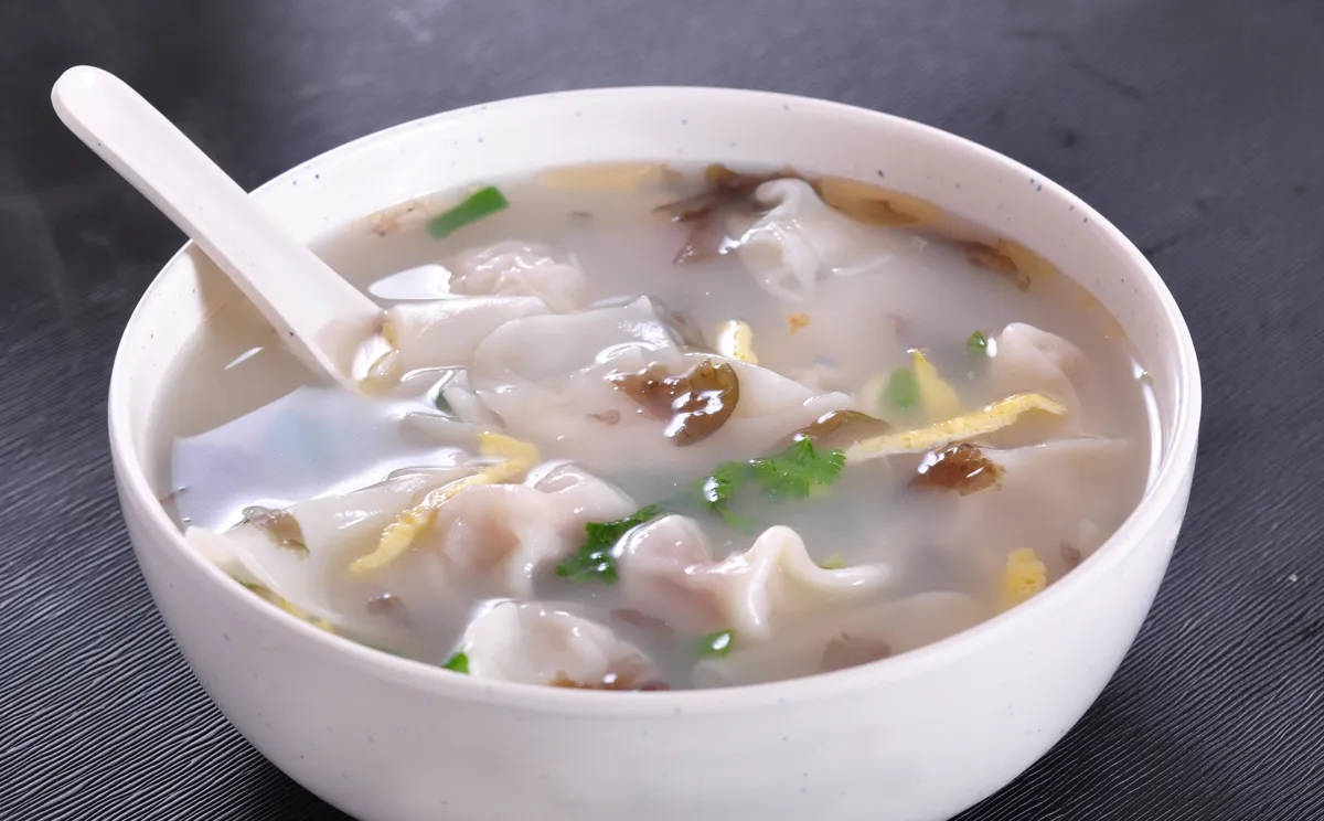 猪肉白菜馅馄饨的做法步骤