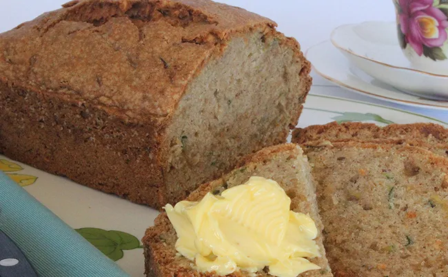 蒜香三文鱼面包托