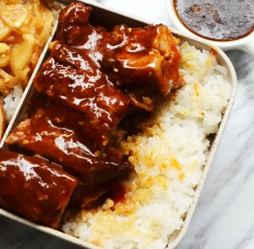 木耳猪肝盖浇饭