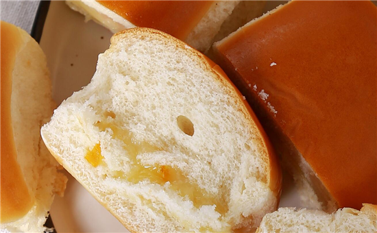 凤梨奶酪面包