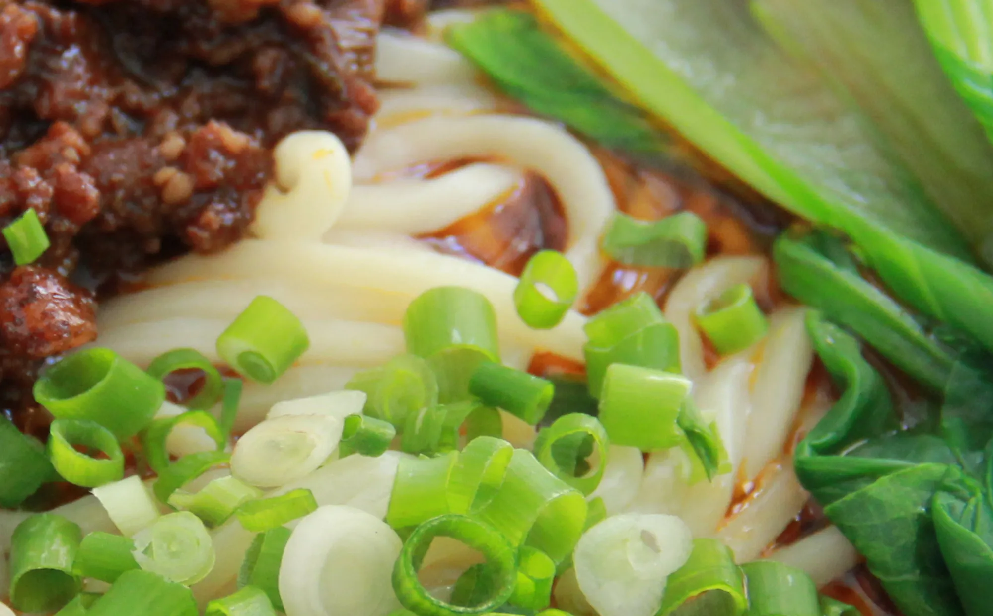 牛肉热汤面