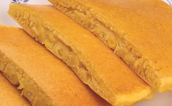 六合贴饼子的做法